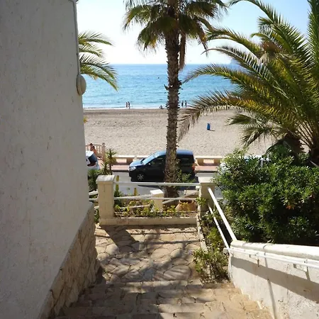 In Cala Mit Grossem Balkon By Interhome * בנידורם