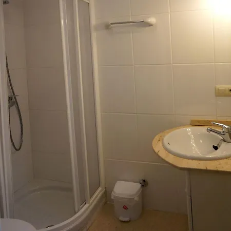 דירה In Cala Mit Grossem Balkon By Interhome בנידורם
